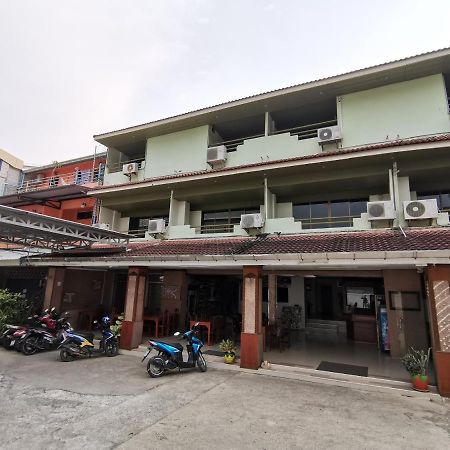 P.K. Mansion Hotel Ao Nang Buitenkant foto