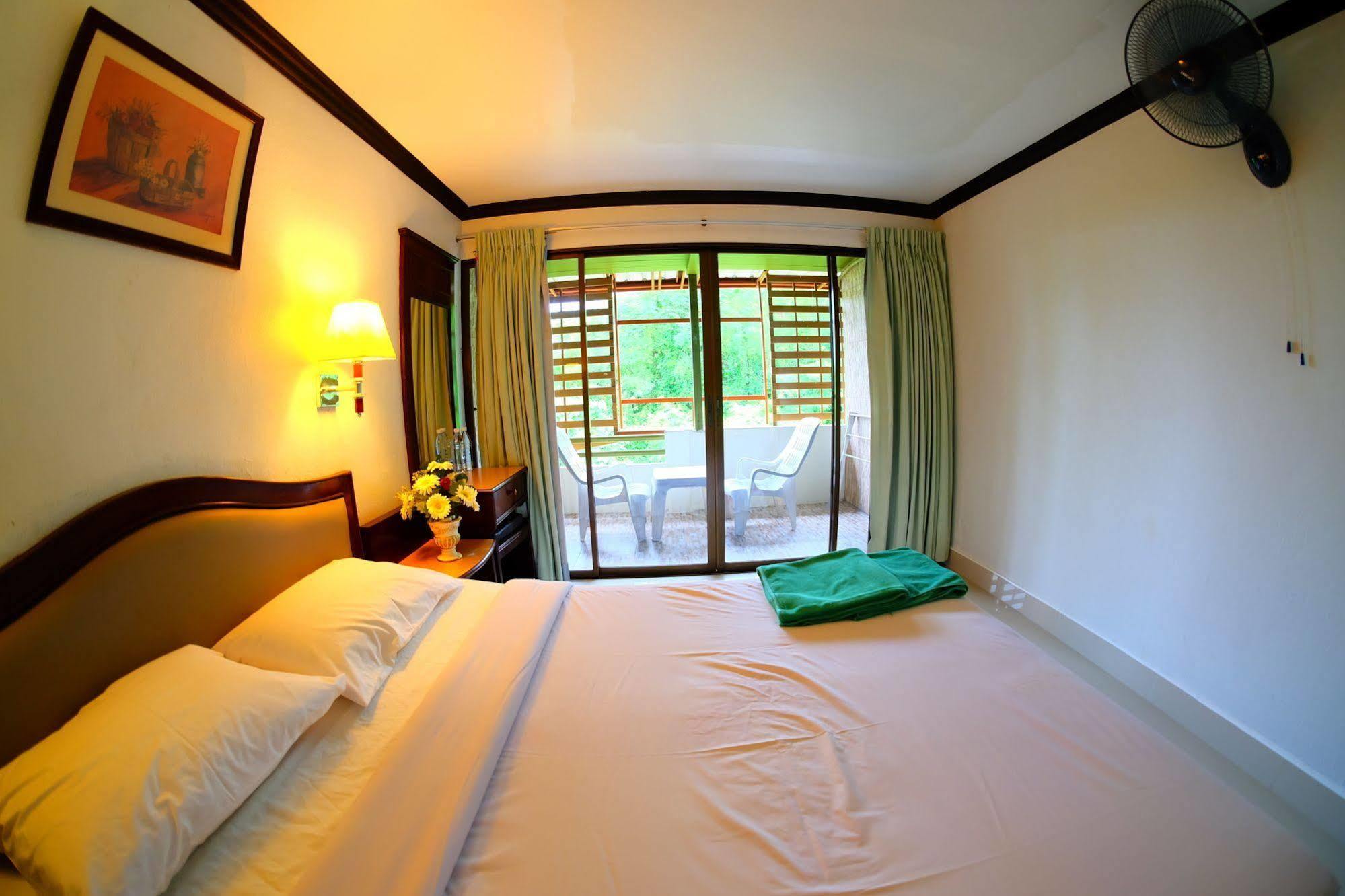 P.K. Mansion Hotel Ao Nang Buitenkant foto