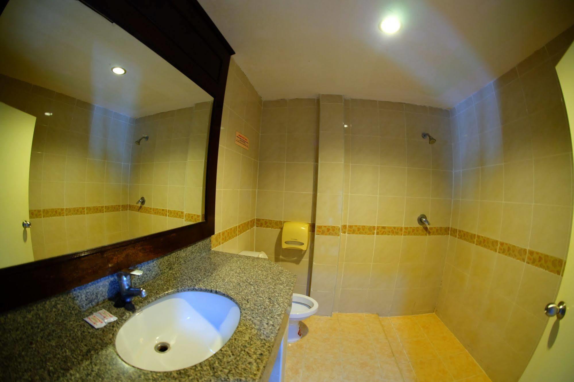 P.K. Mansion Hotel Ao Nang Buitenkant foto