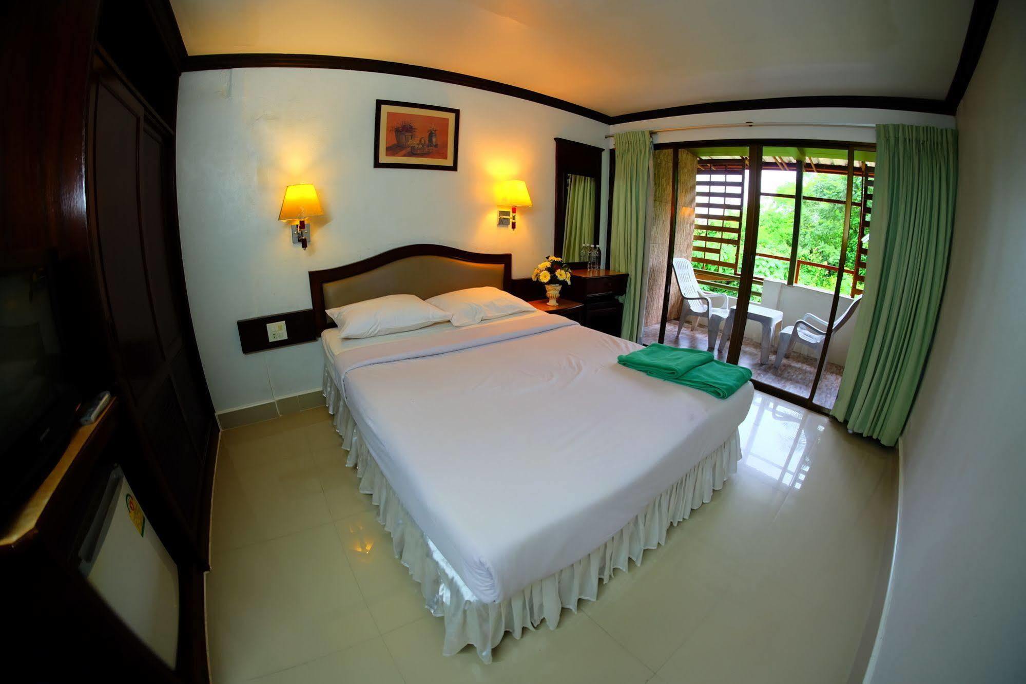 P.K. Mansion Hotel Ao Nang Buitenkant foto
